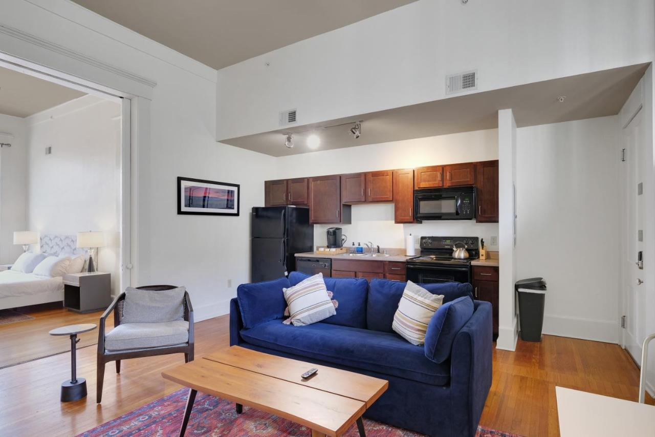 Apartment With King Bed In Downtown Louisville Eksteriør billede